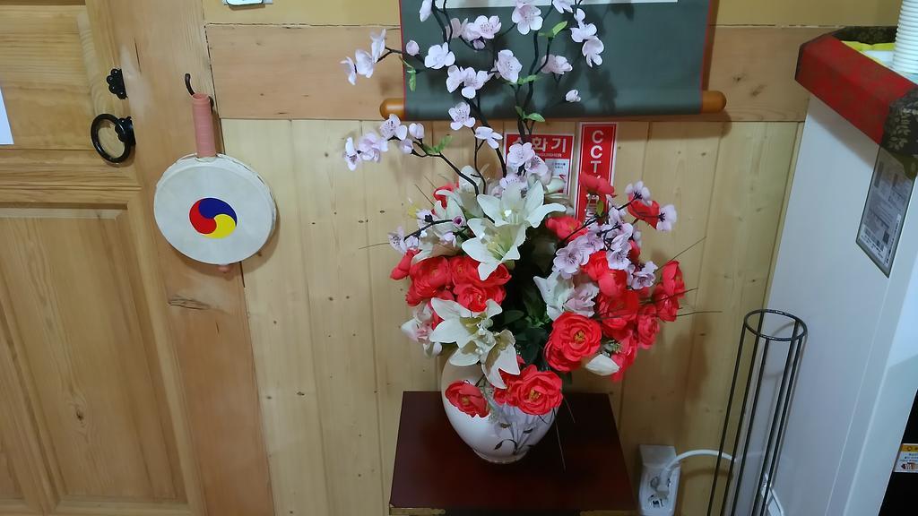Hanok Guesthouse Jangsoo Чонджу Экстерьер фото