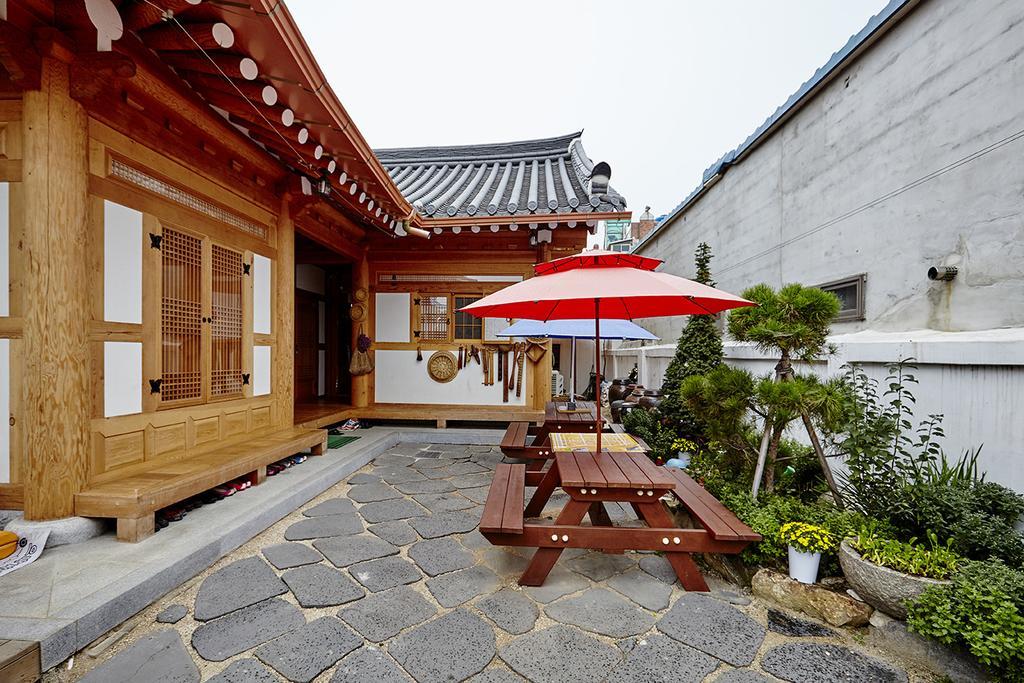 Hanok Guesthouse Jangsoo Чонджу Экстерьер фото